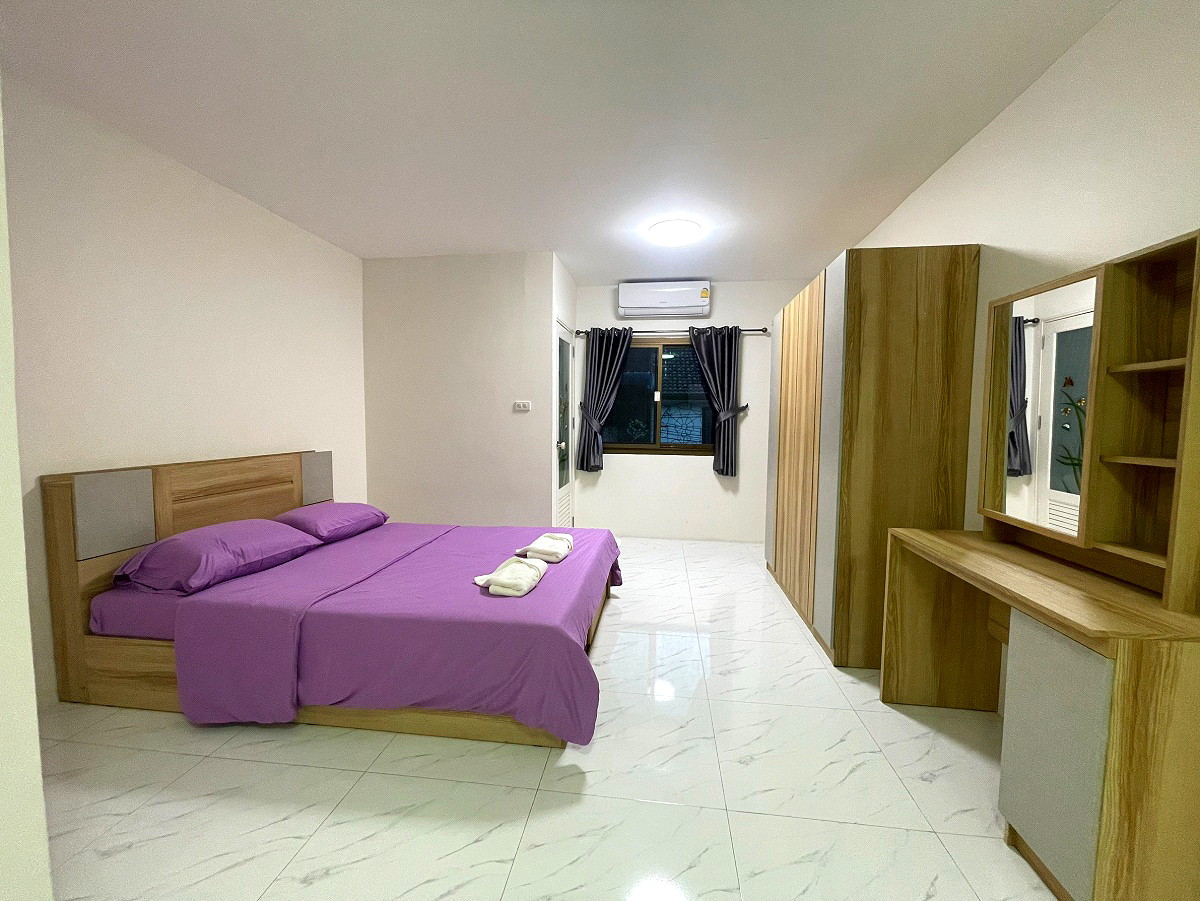 Pictures of PN Apartment At Udomsuk 47 11/18