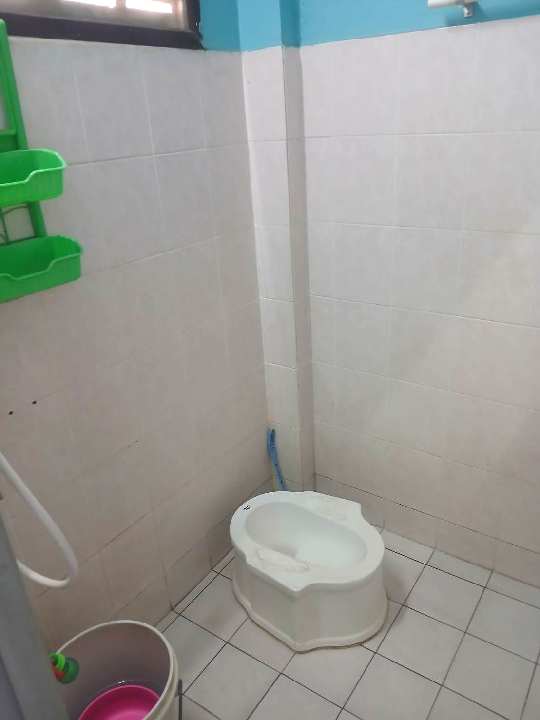 Pictures of Auntie's room 12/12