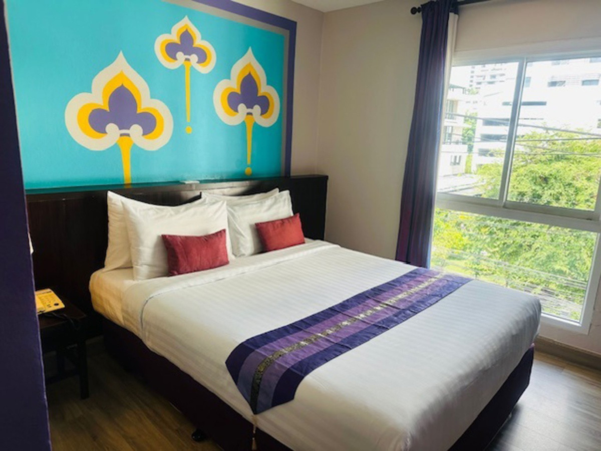 Condo · Khlong Toei, bangkok — photo 2