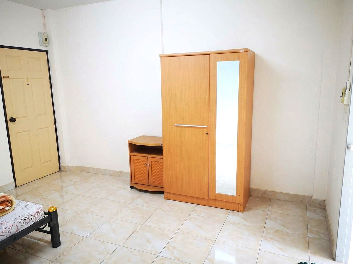 รูปภาพ ยุวทิตย์เพลส - หอพัก ห้องพัก ห้องเช่า อพาร์ทเม้นท์ ใกล้บิ๊กซีลพบุรี  | อพาร์ทเม้นท์ หอพัก ที่พัก ห้องพัก - รูปที่ 4/11