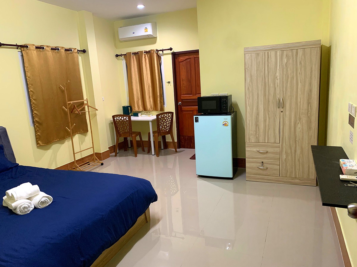 Pictures of Furnished room for rent ( Robinson Thalang Phuket ) 1/13