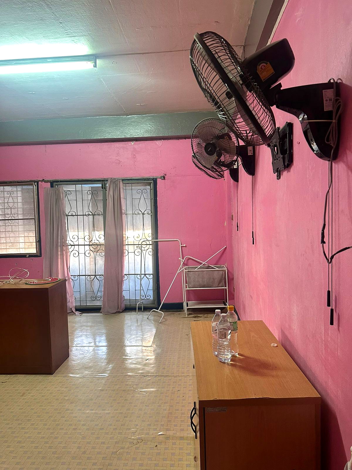 Pictures of Room for Rent in Building Naklua 1/8