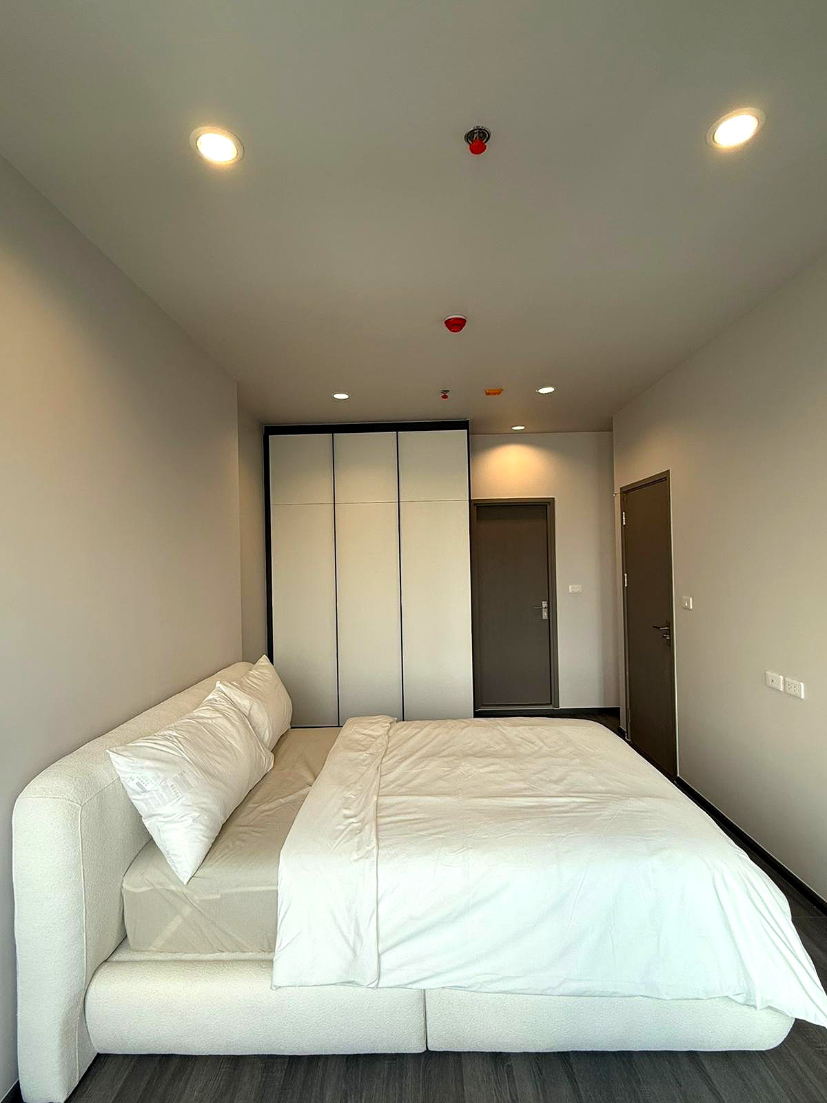 Pictures of Ide Sukhumvit Rama4 4/7