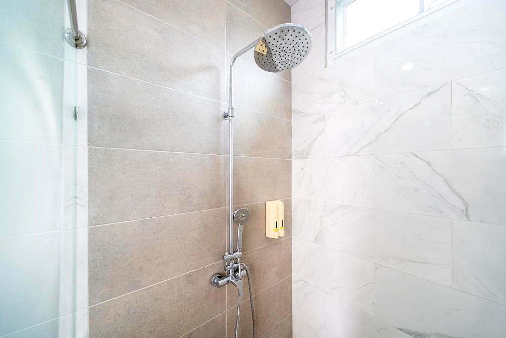 Pictures of zunara pool access 7/8