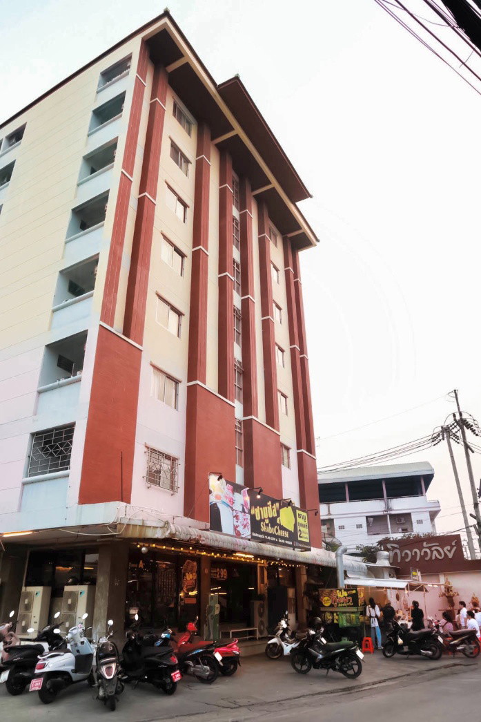 Condo — photo 3