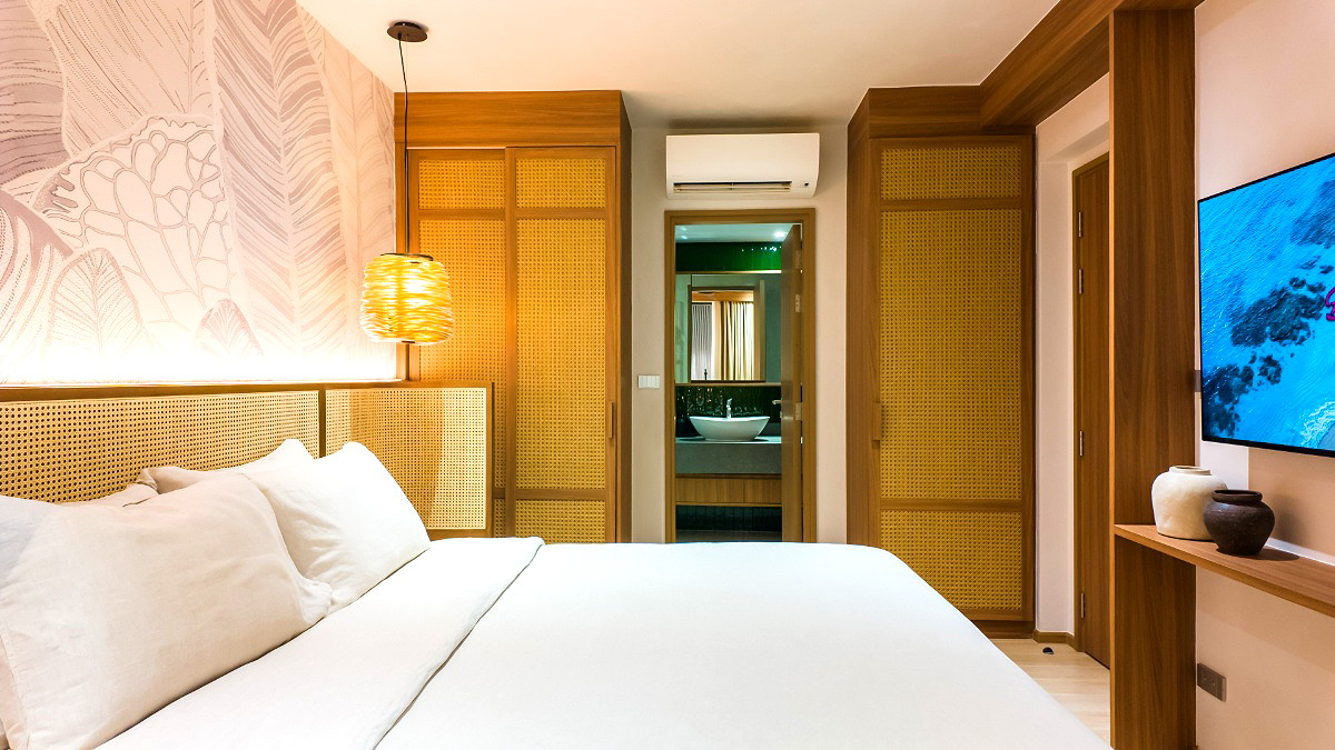 Pictures of Laguna Beachside Residences 8/20