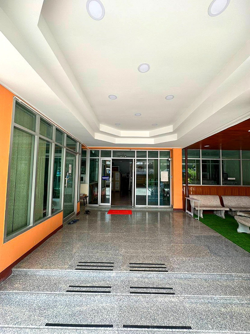 Pictures of Kamonwan Apartment 5/11