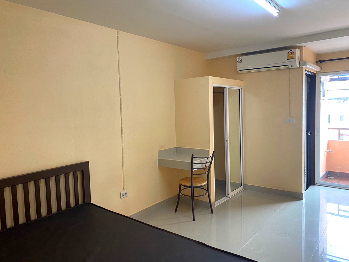 Pictures of AR Residence 7/13