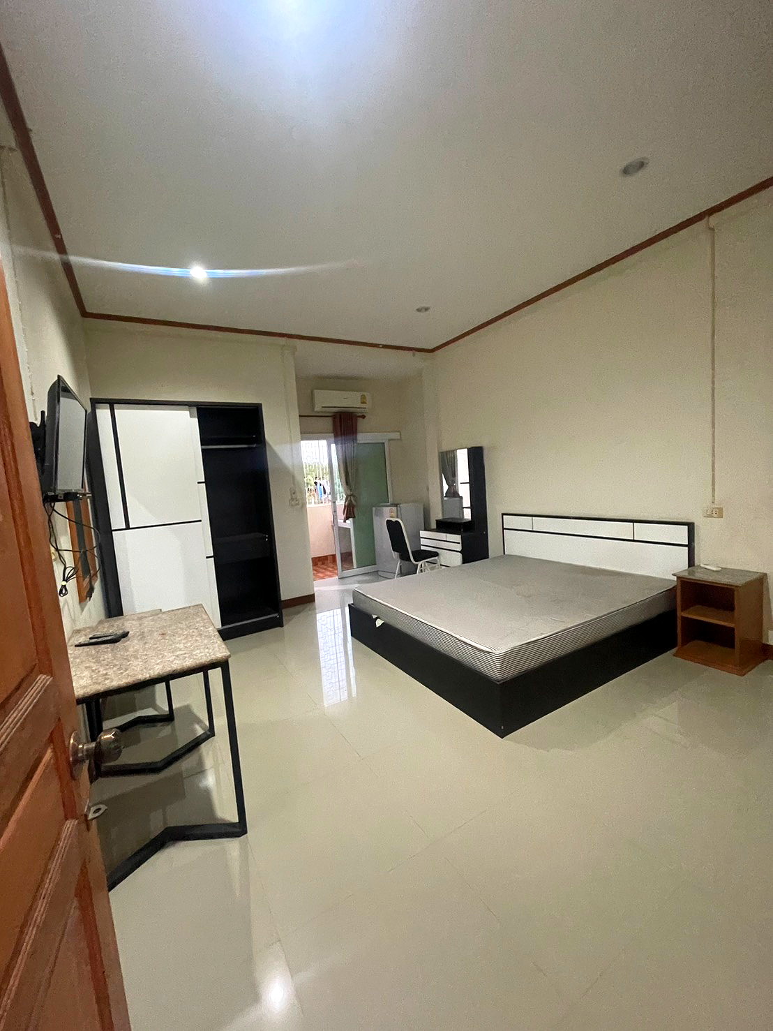 Pictures of Supasorn Residence 4/8