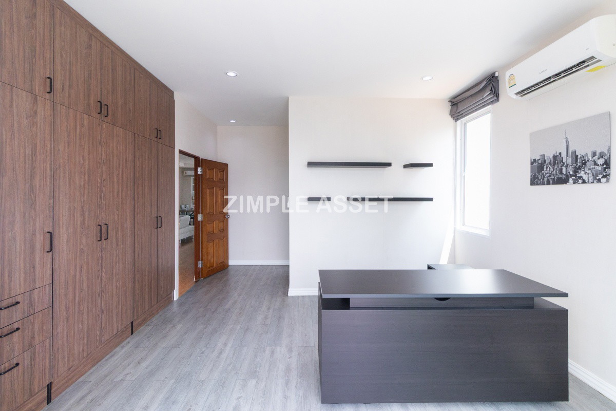 Condo · Watthana, bangkok
