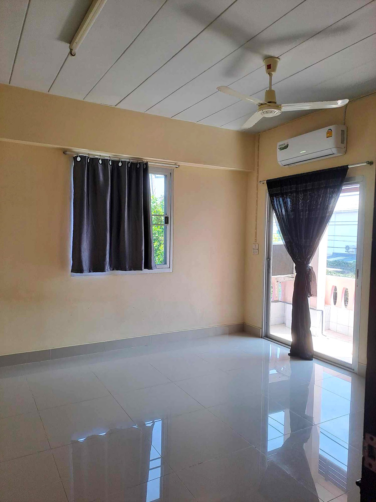 Pictures of Ananda place  11/12