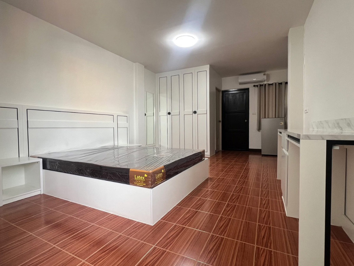 Condo · Mueang Chon Buri, chon_buri — photo 4