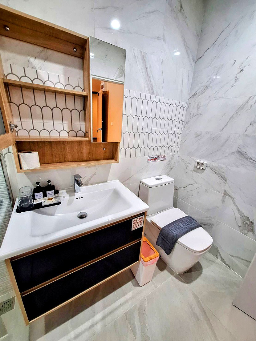 Pictures of ๋J STAR HOTEL 2/8