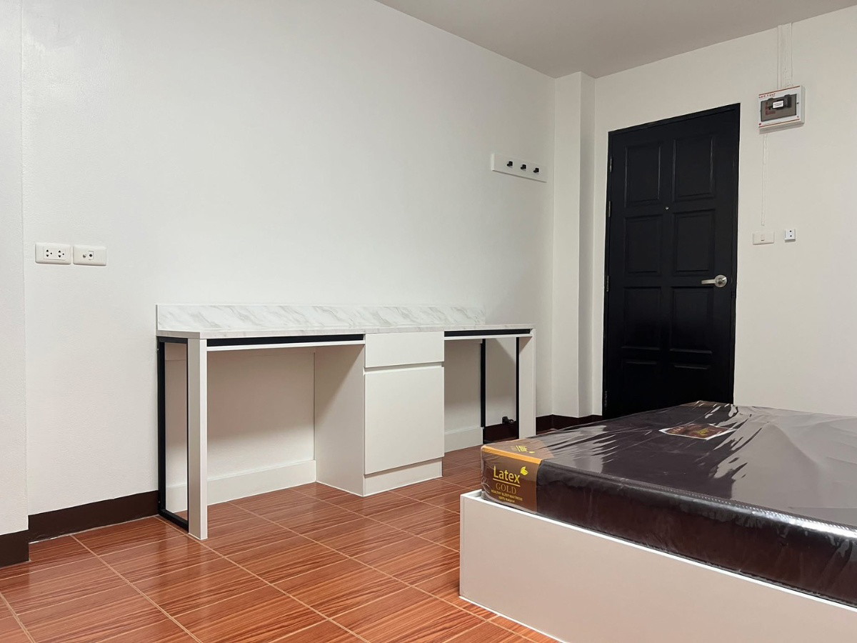 Condo · Mueang Chon Buri, chon_buri — photo 5