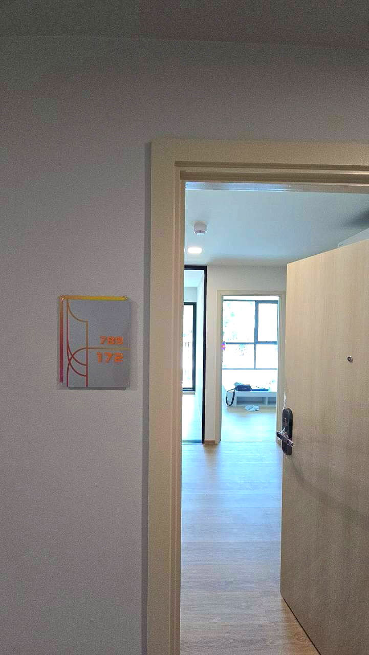 Pictures of Kave Luminous Bangmod 9/10