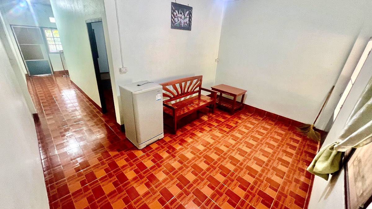 รูปภาพ ให้เช่า ห้องพักกว้าง ฟรี WIFI แอร์ น้ำอุ่น  ที่จอดรถ เฟอร์ครบ ใกล้ 7-11 บ้านท่อทองแดง หนองปลิง  | อพาร์ทเม้นท์ หอพัก ที่พัก ห้องพัก - รูปที่ 7/28