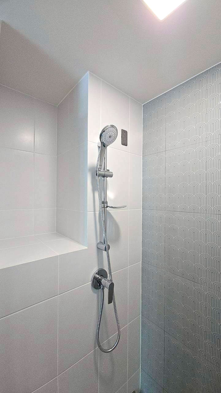 Pictures of Kave Luminous Bangmod 5/10