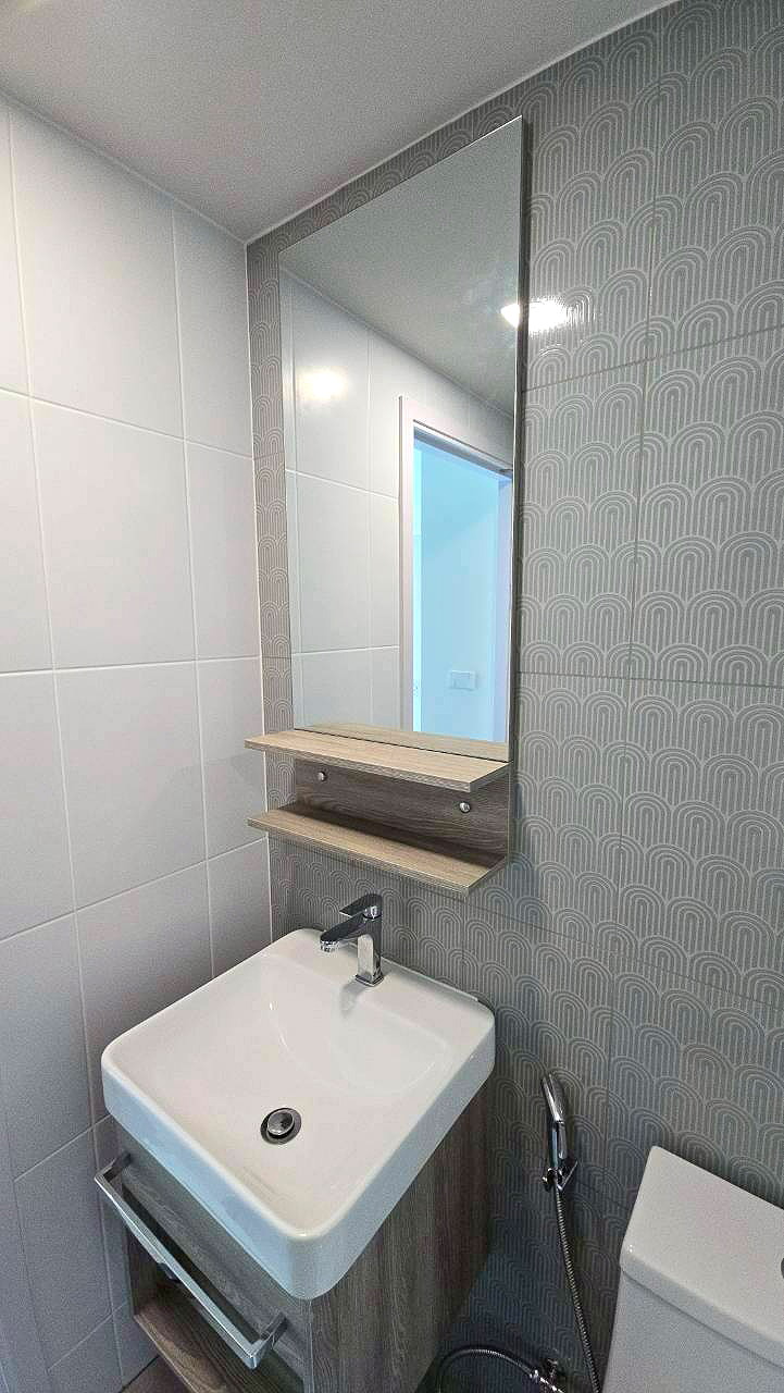 Pictures of Kave Luminous Bangmod 6/10