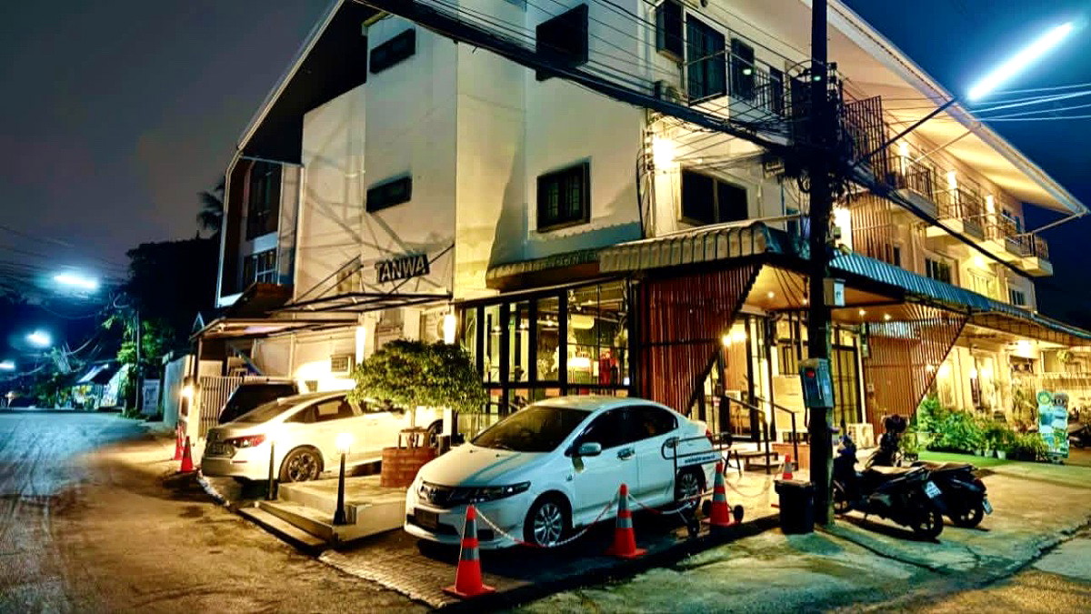 Pictures of Tanwa House 29/31