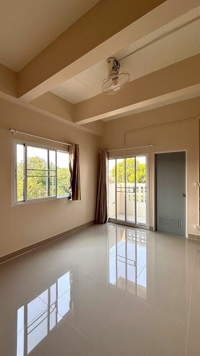 รูปภาพ เดอะ ทรี เฮาวส์ คู้บอน 31 | อพาร์ทเม้นท์ หอพัก ที่พัก ห้องพัก - รูปที่ 7/9