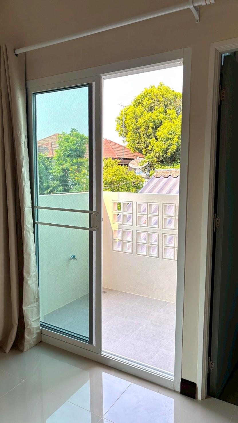 รูปภาพ เดอะ ทรี เฮาวส์ คู้บอน 31 | อพาร์ทเม้นท์ หอพัก ที่พัก ห้องพัก - รูปที่ 3/9