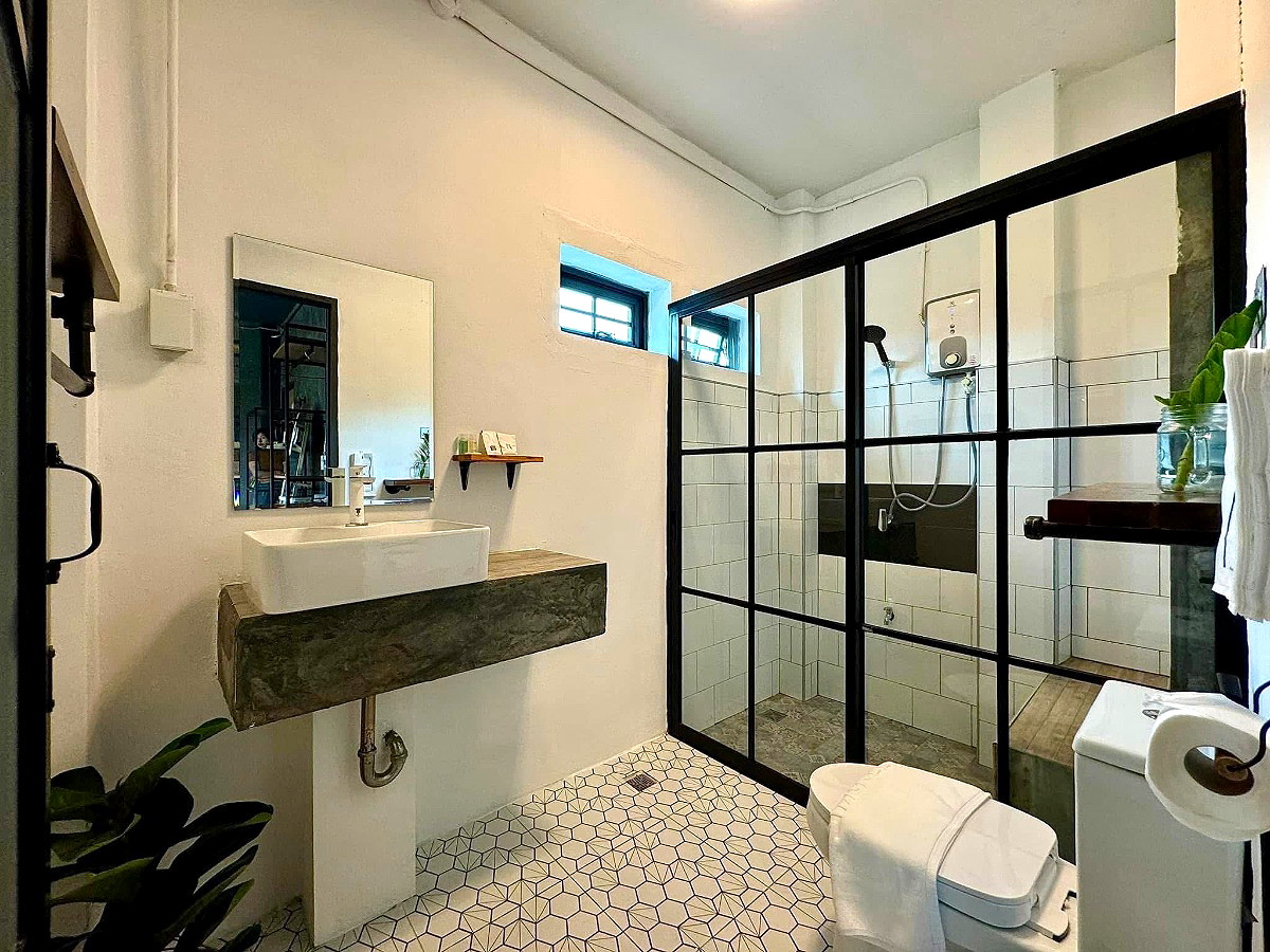 Pictures of Tanwa House 3/31