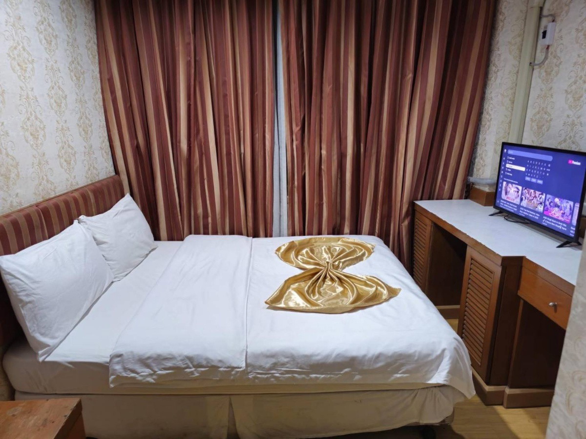 TANAKRON (room for rent) Sukhumvit 11