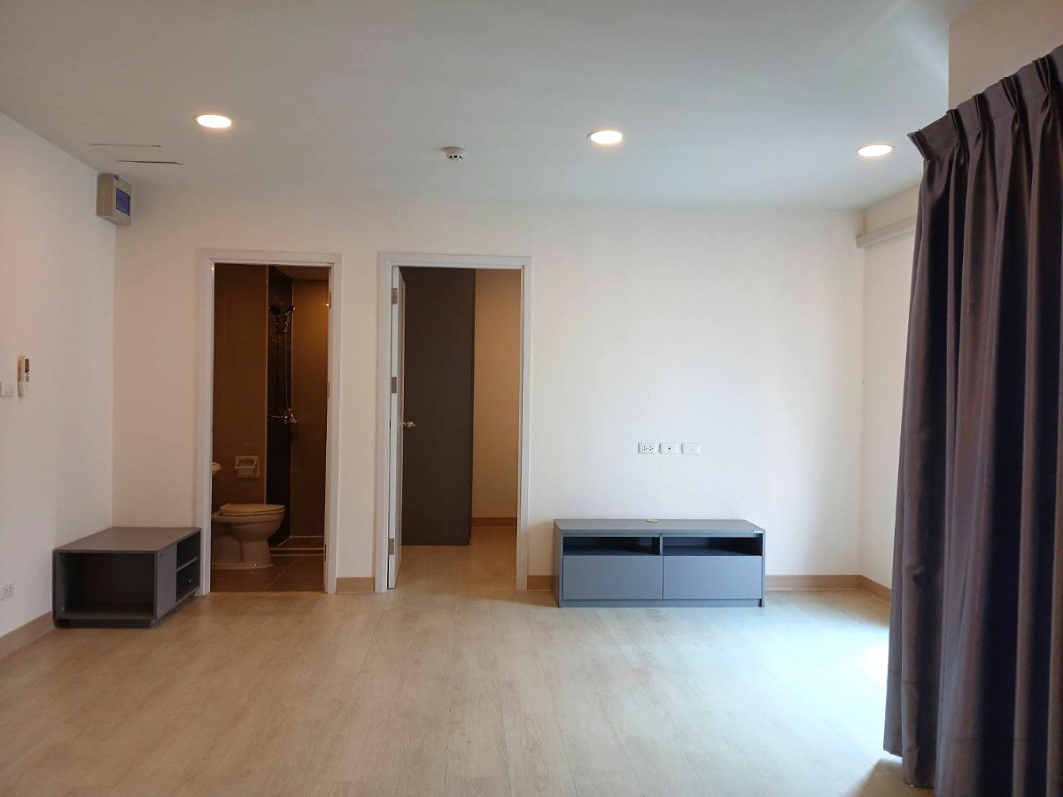 Pictures of Wynn Condo Thani 6/14