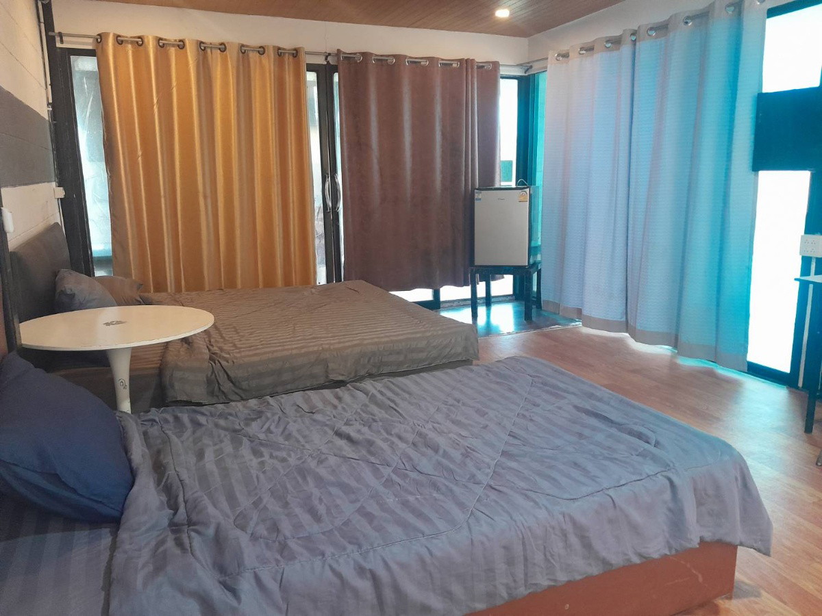 Condo — photo 2