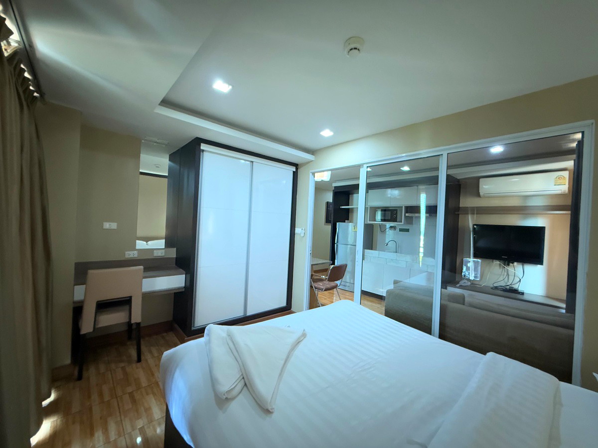 Pictures of GreenView Ekkamai 10 18/41