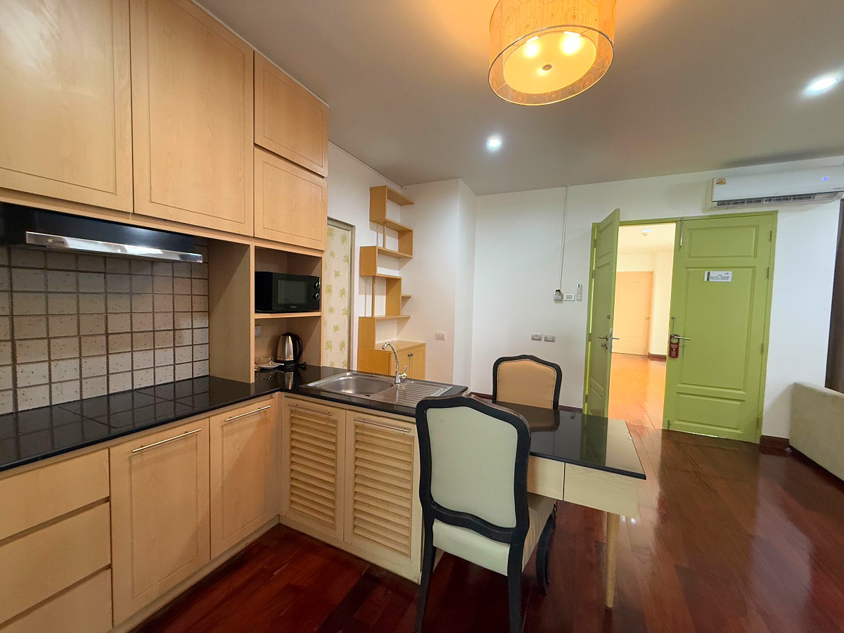 Pictures of GreenView Ekkamai 10 32/41