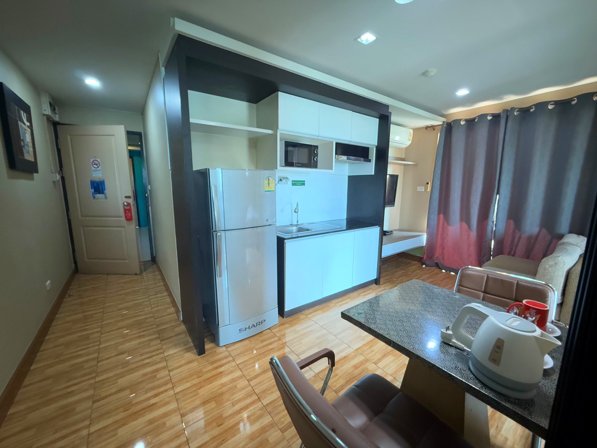 Pictures of GreenView Ekkamai 10 15/41