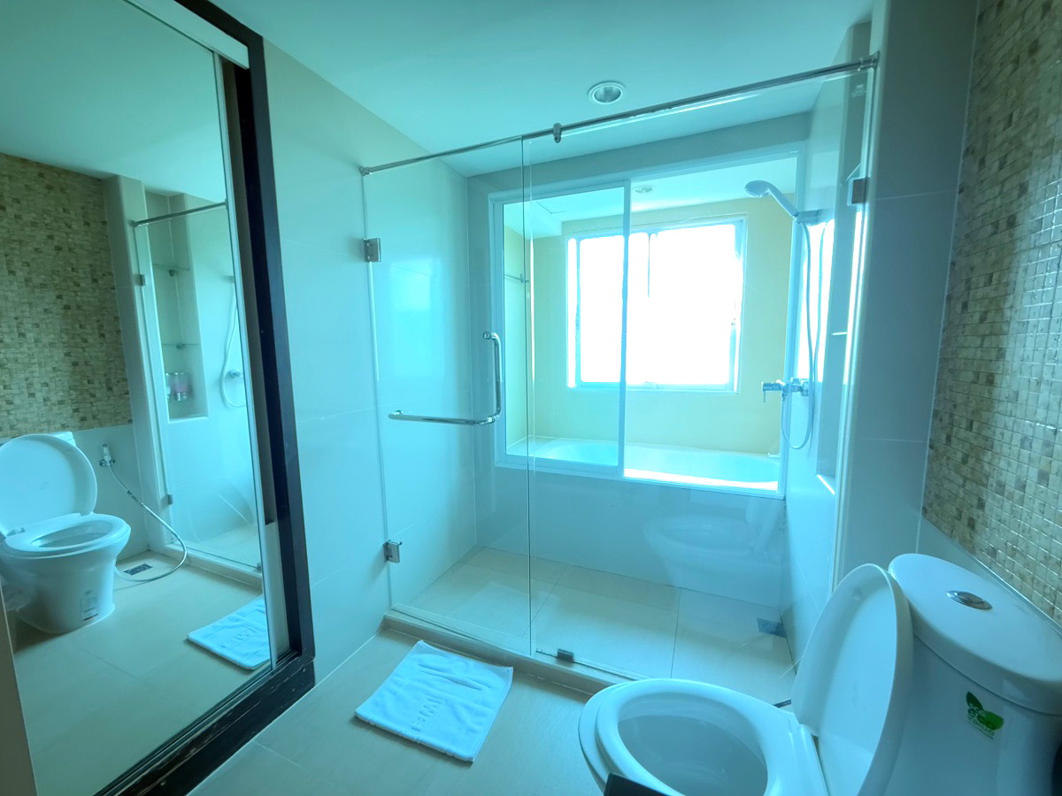 Pictures of GreenView Ekkamai 10 13/41