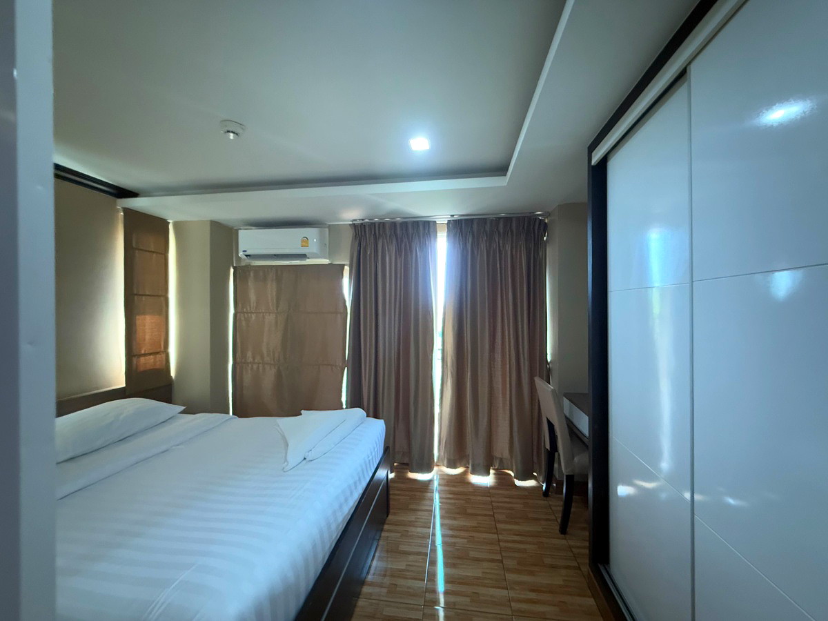 Pictures of GreenView Ekkamai 10 17/41