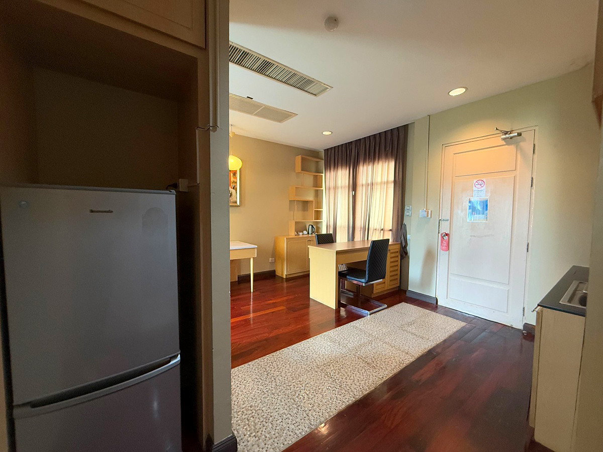 Pictures of GreenView Ekkamai 10 38/41