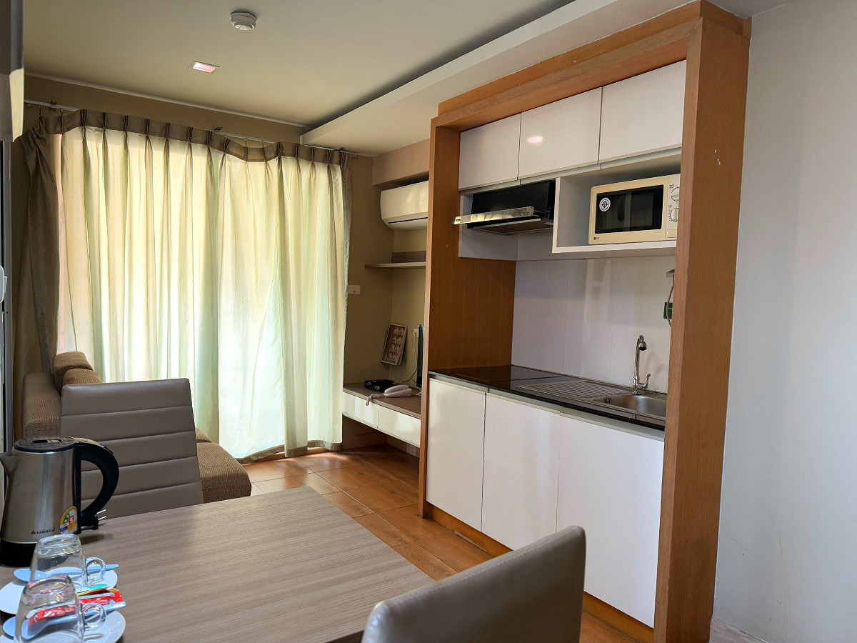 Pictures of GreenView Ekkamai 10 11/41