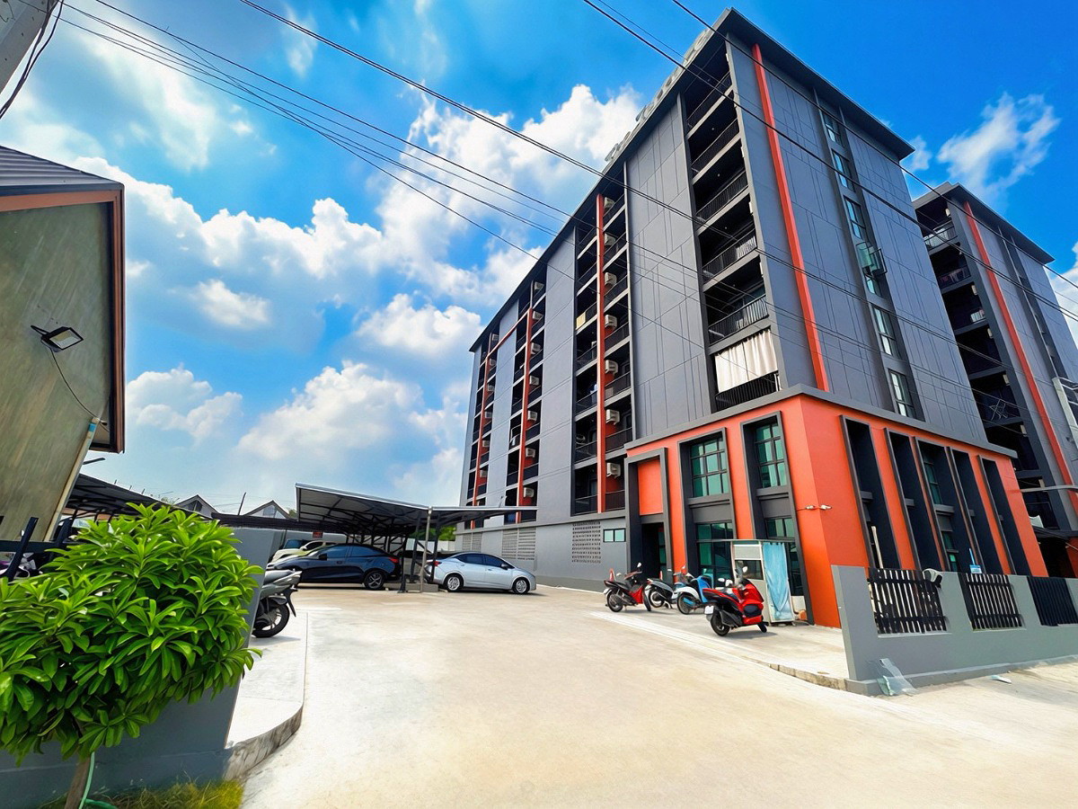 Pictures of The Terrace Klong 6 New Apartment 1/33