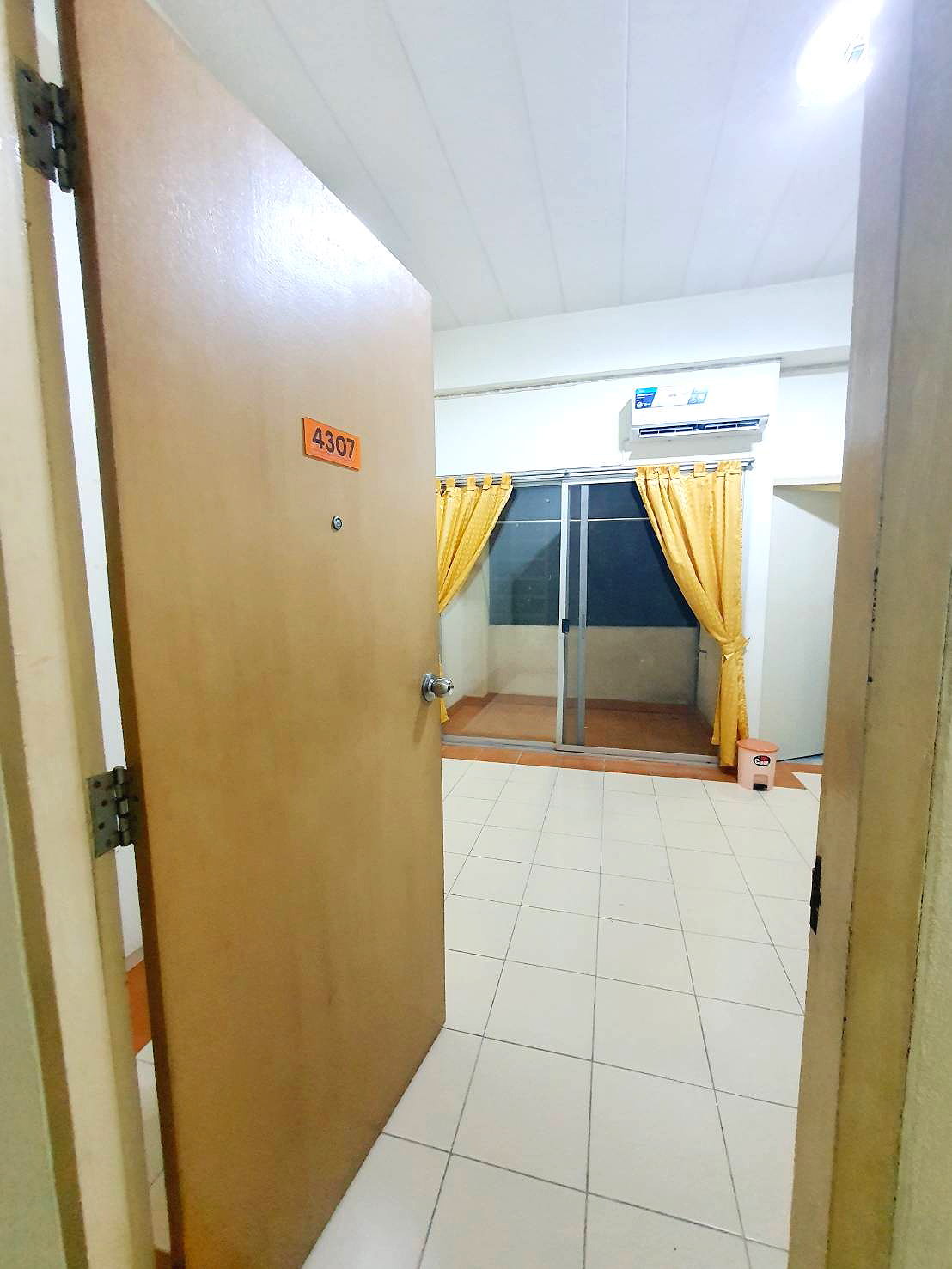 Pictures of Uhouse Apartment 6/29