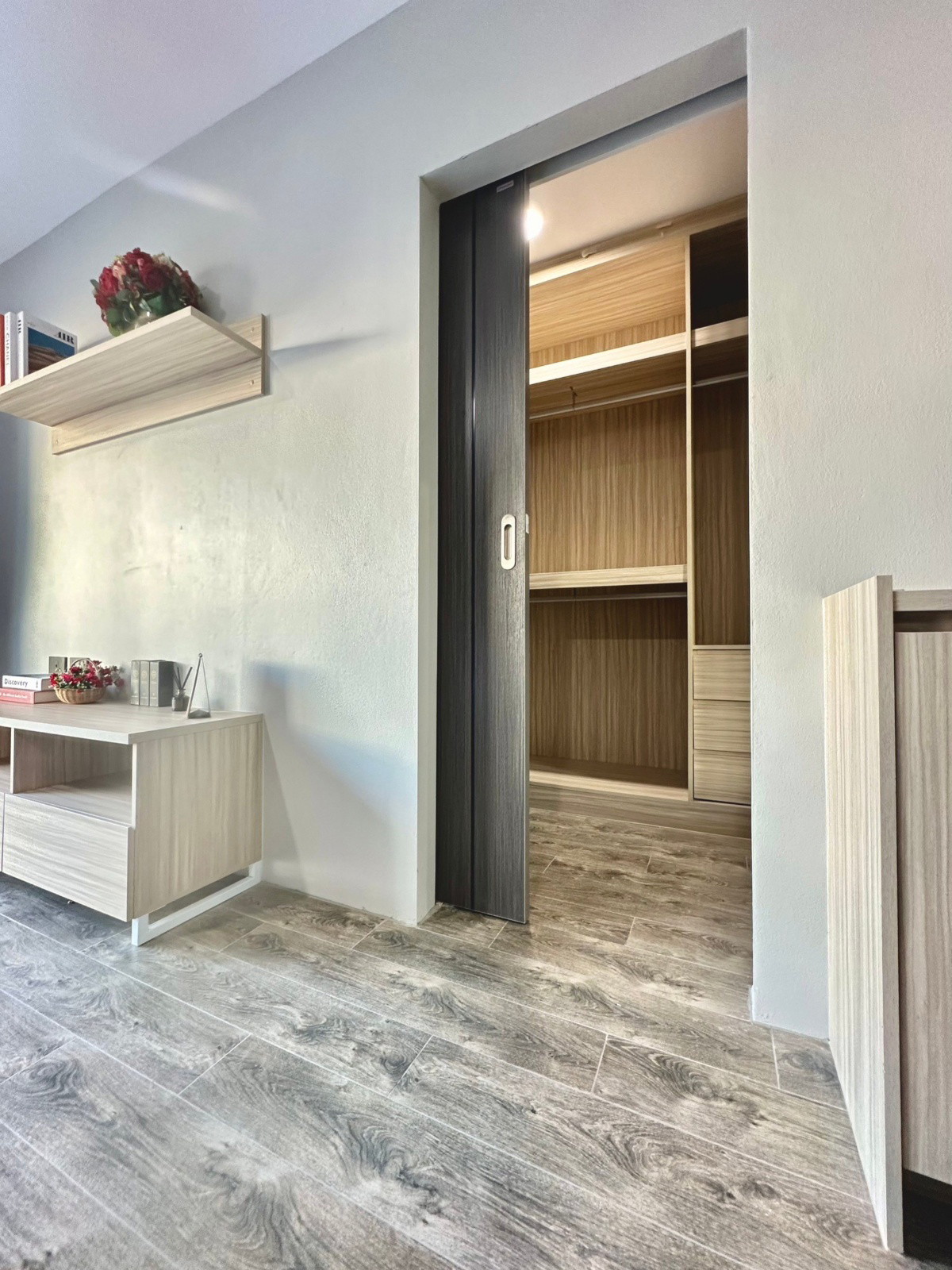 Condo — photo 3