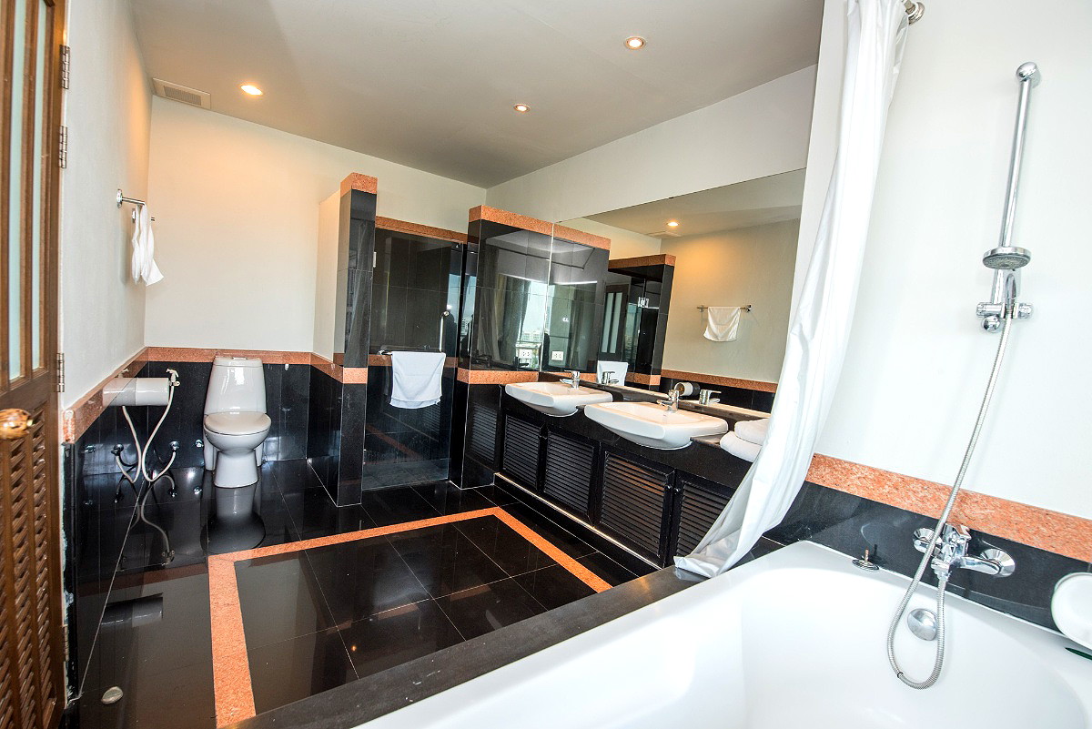 Pictures of Baan Thirapa 7/22