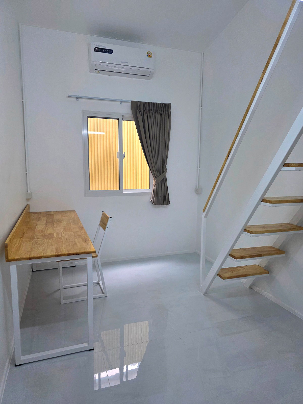 Pictures of Baanpiti (Female House) 9/11