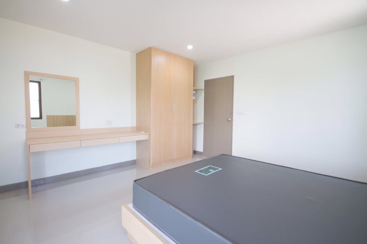 Condo — photo 4