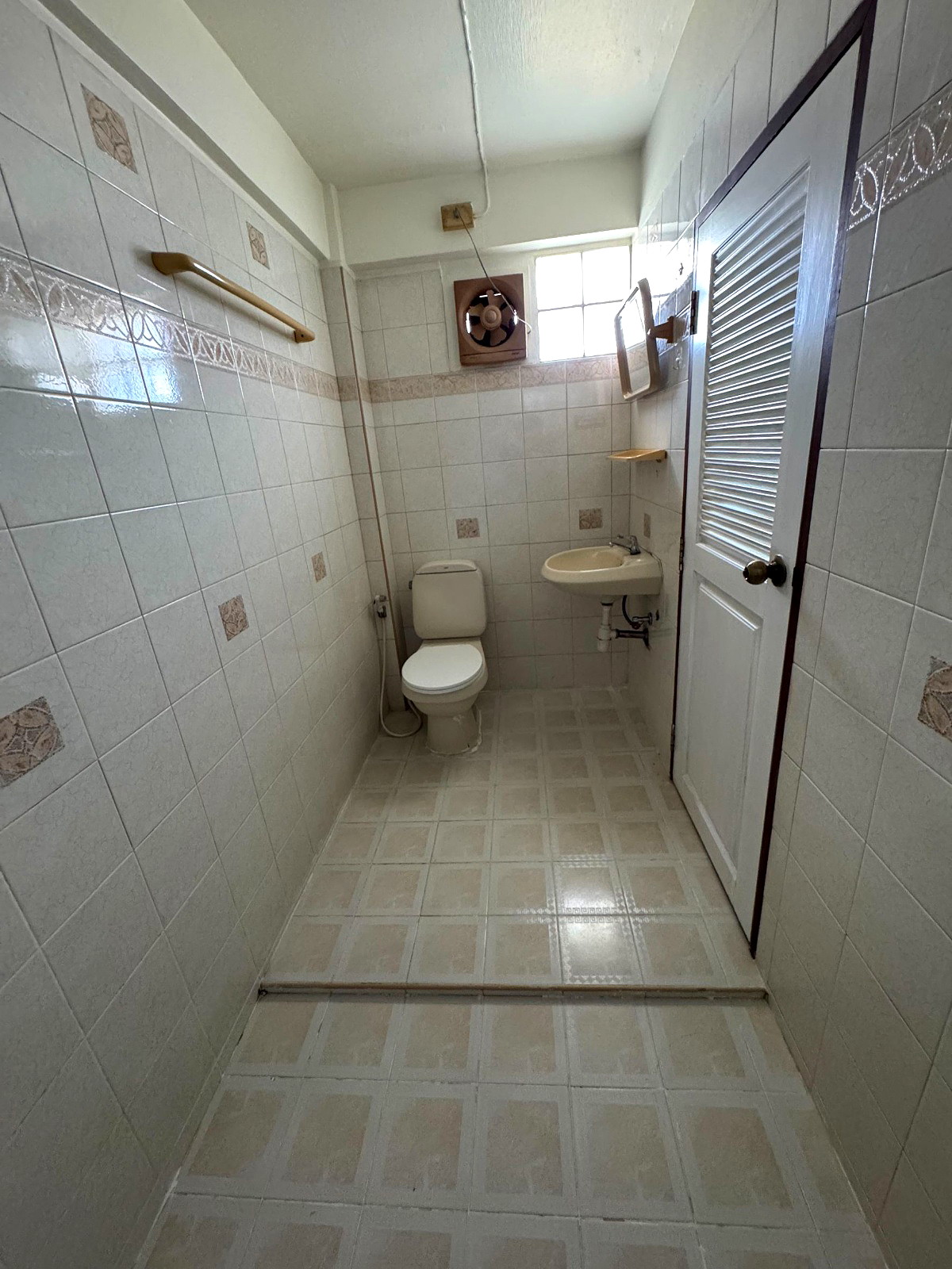 Pictures of PRACHA Dormitory 28 9/11