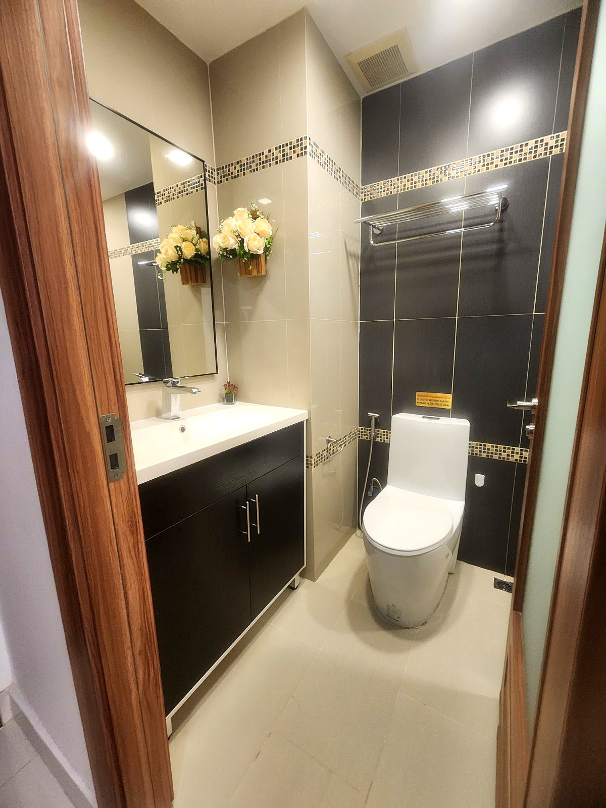 Pictures of Clubroyal wongamat pattaya  6/11