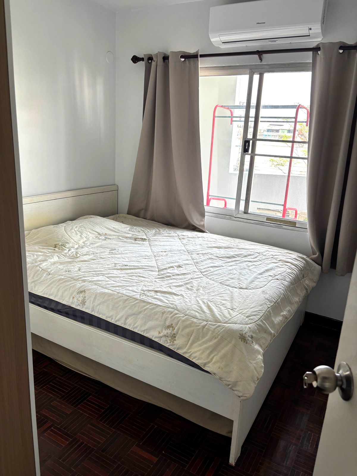Pictures of Baansuanthoncondo 1/5