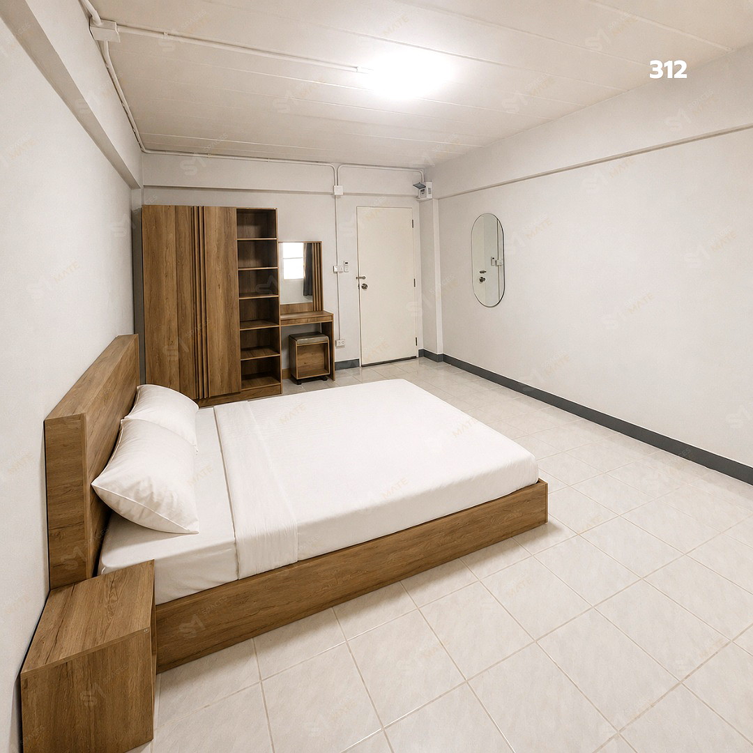 Pictures of Domthong Apartment: Near Safe One Go Market & BTS Yaek Kor Por Aor 10/16