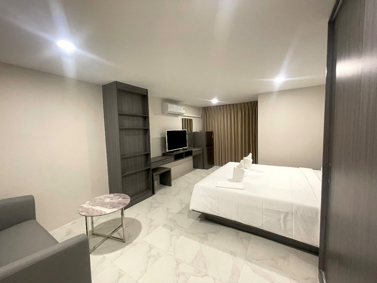 Condo · Bang Rak, bangkok — photo 4