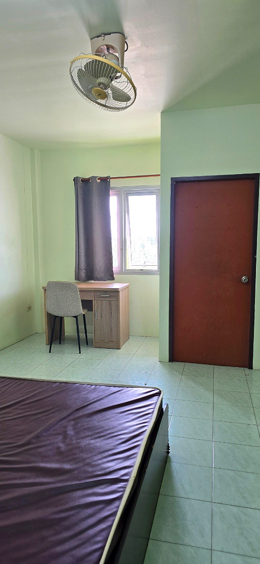 Pictures of EAKSIN APARTMENT 11/21