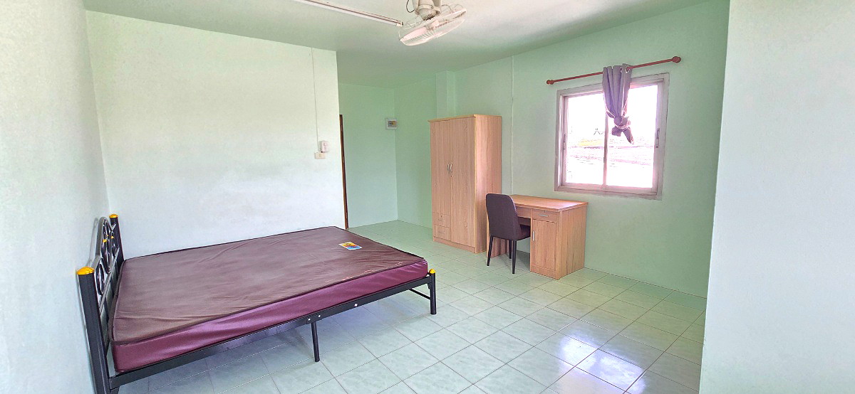 Pictures of EAKSIN APARTMENT 12/21