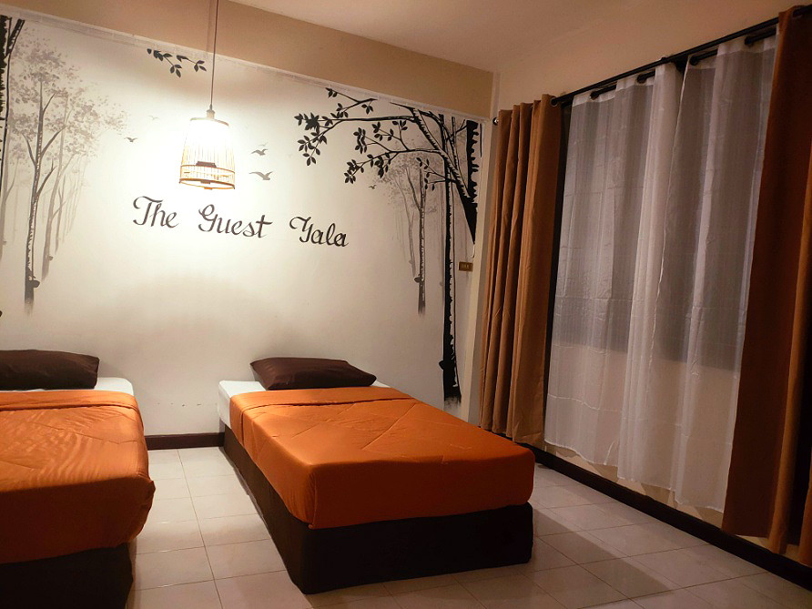 Pictures of The guest yala 1/4